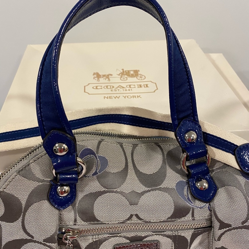 Coach Bag - Picture 2 of 6